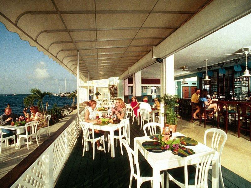 Caravelle Hotel Christiansted Exterior photo